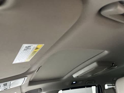 Used 2024 Honda Odyssey Elite image 28