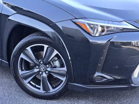 Certified 2025 Lexus UX 300h FWD w/ Cold Area Package image 9