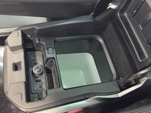 Used 2016 Land Rover Range Rover Sport HSE image 36