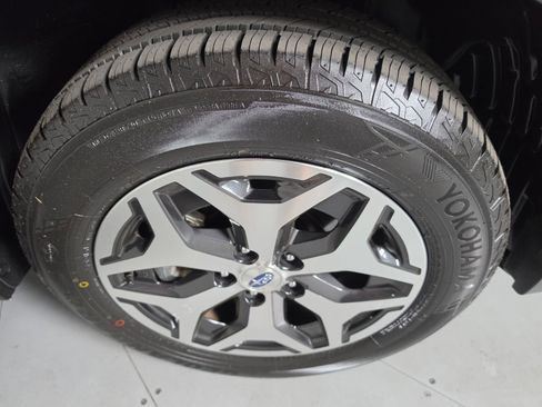 Certified 2023 Subaru Forester Premium AWD/4WD image 13