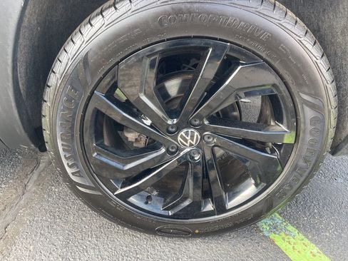 Used 2021 Volkswagen Atlas SE image 27