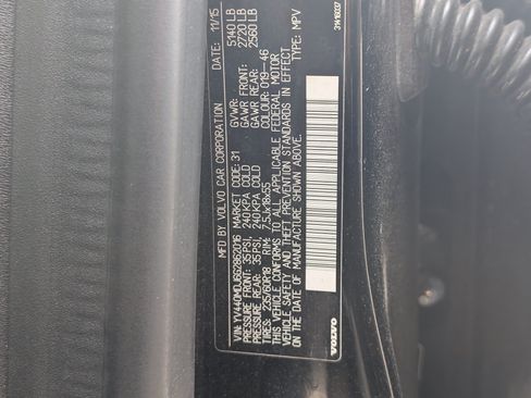 Used 2016 Volvo XC60 T5 w/ Proximity Package FWD image 38