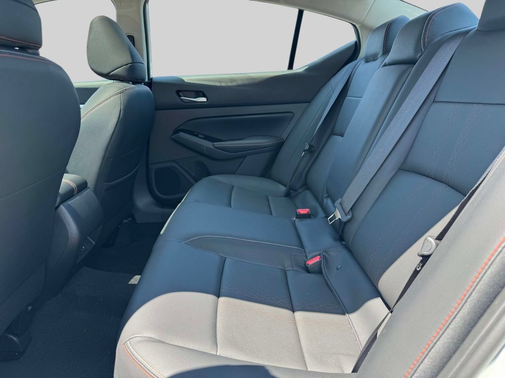 Certified 2025 Nissan Altima 2.5 SR w/ SR Premium Package AWD/4WD image 11