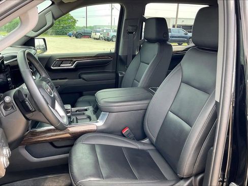 Used 2024 GMC Sierra 1500 Elevation w/ Elevation Premium Package RWD image 18