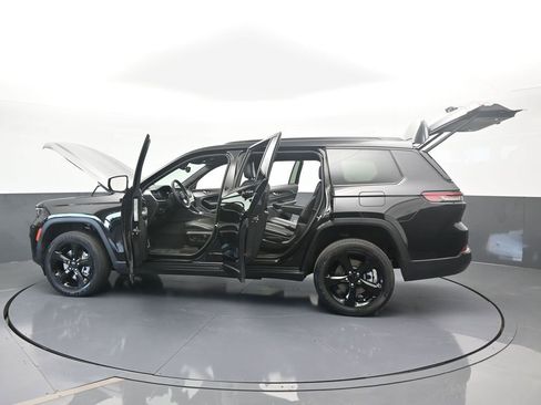 Used 2024 Jeep Grand Cherokee L Altitude image 76