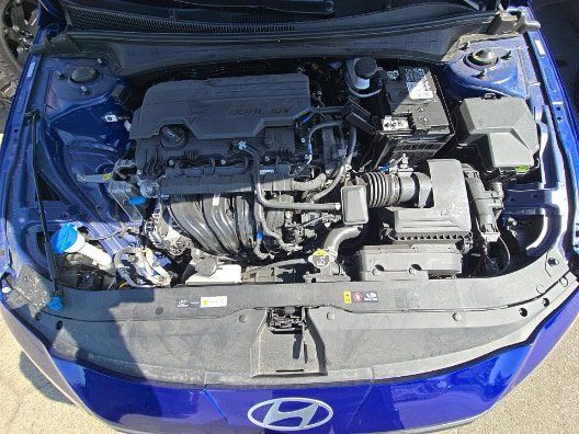 Used 2025 Hyundai Elantra Sport FWD image 19