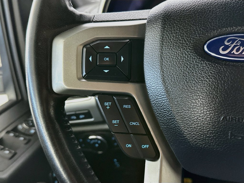 Used 2022 Ford F250 Lariat w/ Black Appearance Package AWD/4WD image 25