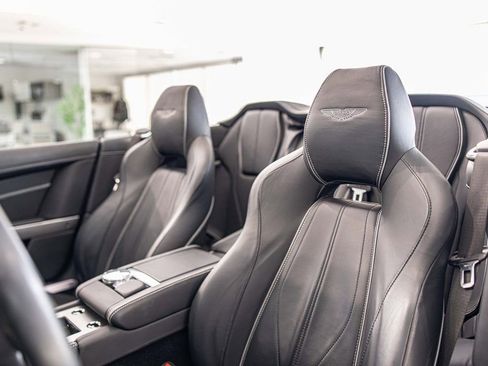 Used 2012 Aston Martin Virage Volante image 17
