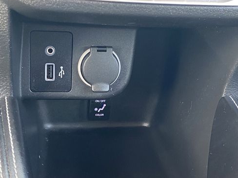 Used 2020 Nissan Kicks SR w/ SR Premium Package image 30