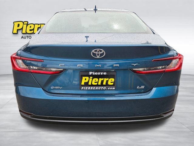Used 2025 Toyota Camry LE FWD image 4