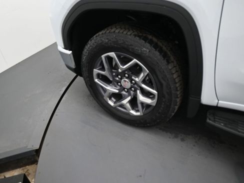 New 2026 GMC Sierra 1500 SLT w/ SLT Premium Plus Package image 8