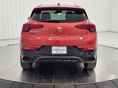 Used 2024 Buick Encore GX Sport Touring FWD image 4