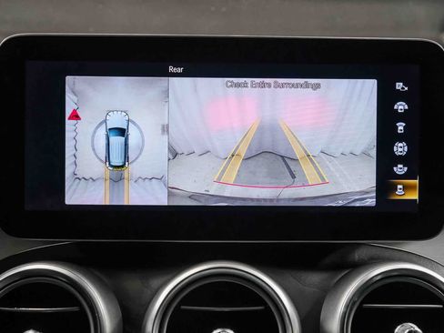 Certified 2022 Mercedes-Benz GLC 300 image 32
