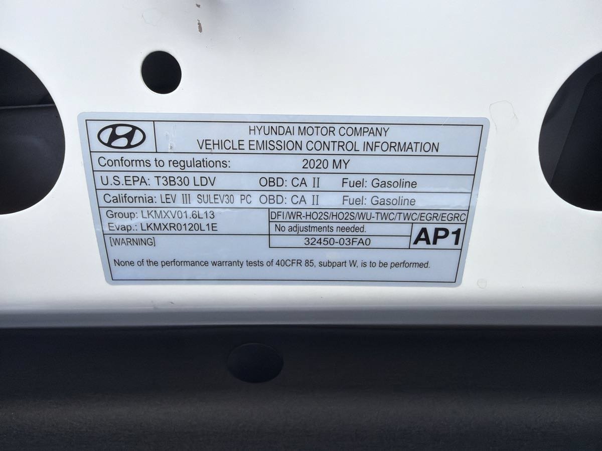 Used 2020 Hyundai Ioniq Limited FWD image 28