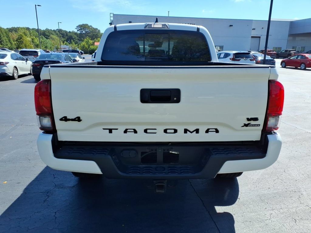 Used 2023 Toyota Tacoma SR5 w/ Technology Package AWD/4WD image 4