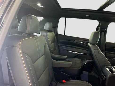 Used 2026 Chevrolet Traverse High Country FWD image 30