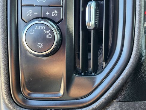 Used 2020 Chevrolet Silverado 1500 W/T image 18