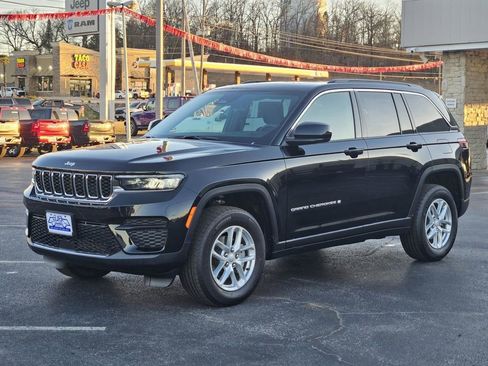 New 2025 Jeep Grand Cherokee Laredo X image 3