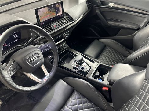 Used 2023 Audi SQ5 Premium Plus w/ Premium Plus Package image 9