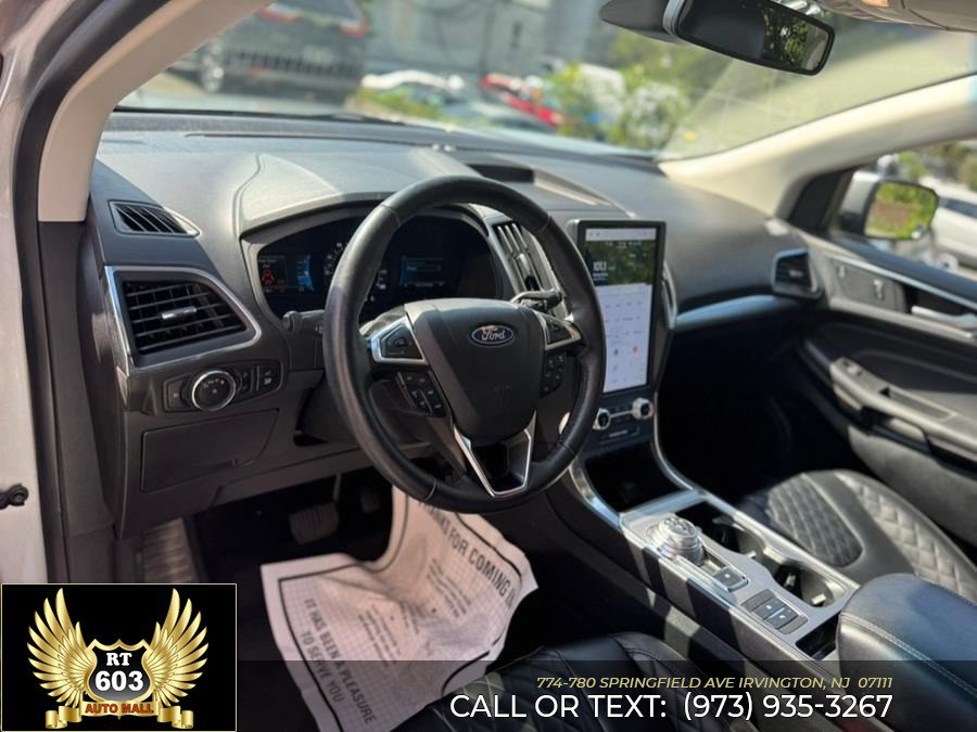 Used 2023 Ford Edge Titanium AWD/4WD image 22