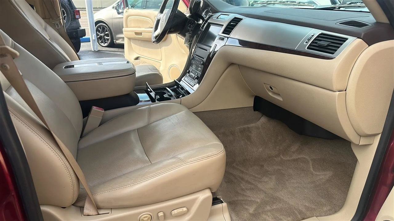 Used 2009 Cadillac Escalade 2WD image 18