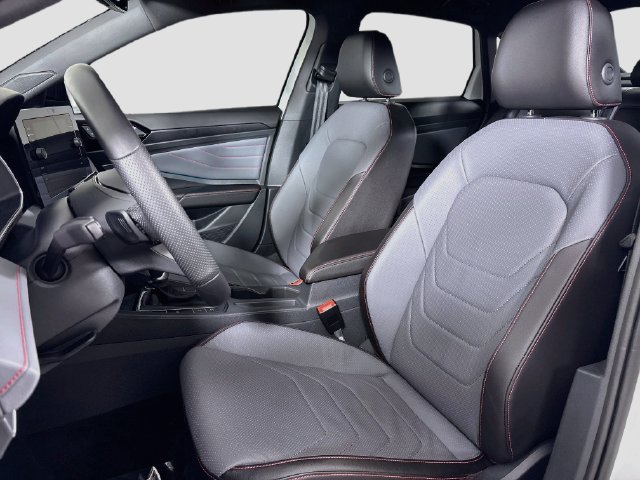 Certified 2026 Volkswagen Jetta GLI Autobahn FWD image 23