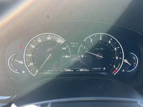 Used 2017 BMW 540i w/ Premium Package image 34