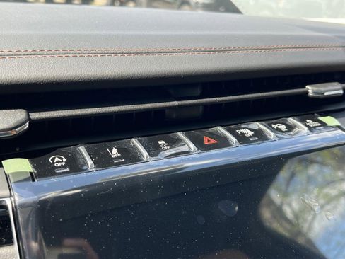 New 2025 Jeep Grand Cherokee Summit image 24