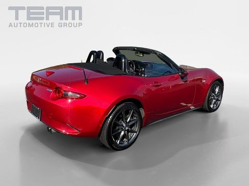 Used 2016 MAZDA MX-5 Miata Grand Touring RWD image 7