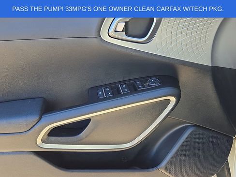 Used 2022 Kia Soul LX w/ Technology Package FWD image 12