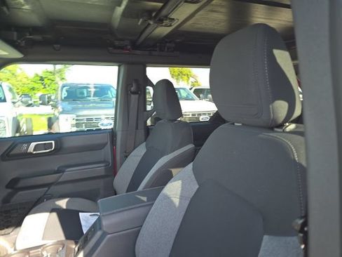 Used 2025 Ford Bronco Big Bend AWD/4WD image 9
