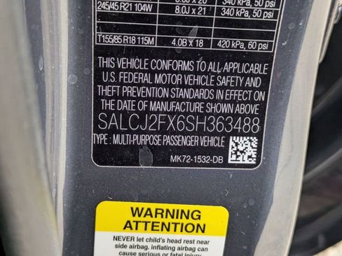 Used 2025 Land Rover Discovery Sport S image 22