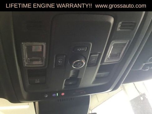 Used 2025 GMC Yukon XL Elevation w/ Elevation Premium Package image 19