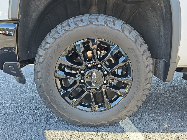 Used 2025 Chevrolet Silverado 2500 LTZ w/ LTZ Plus Package AWD/4WD image 34