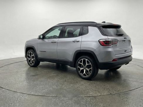 Used 2025 Jeep Compass Limited AWD/4WD image 6