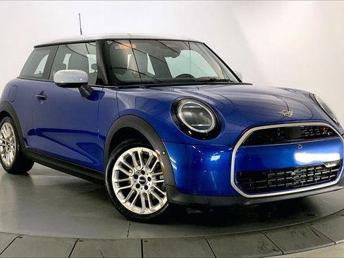 Used 2025 MINI Cooper S image 1