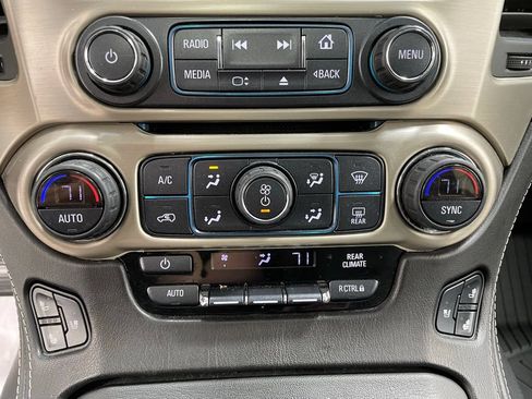 Used 2018 GMC Yukon Denali w/ Denali Ultimate Package AWD/4WD image 27