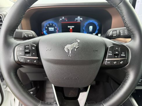 Certified 2025 Ford Bronco Sport Outer Banks w/ Outer Banks Tech Package+ AWD/4WD image 34