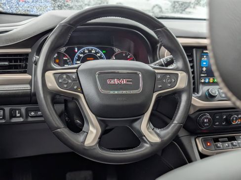 Used 2021 GMC Acadia Denali w/ Denali Ultimate Package image 18
