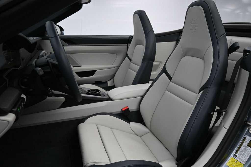 Certified 2026 Porsche 911 Carrera 4S AWD/4WD image 5