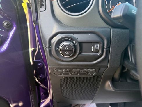 New 2026 Jeep Gladiator Mojave image 17