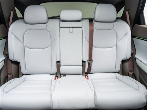 New 2026 Genesis GV70 2.5T Advanced image 29