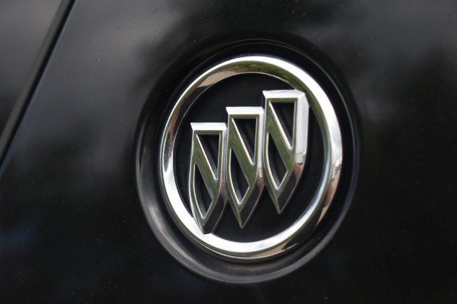 Used 2013 Buick Enclave Premium FWD image 12