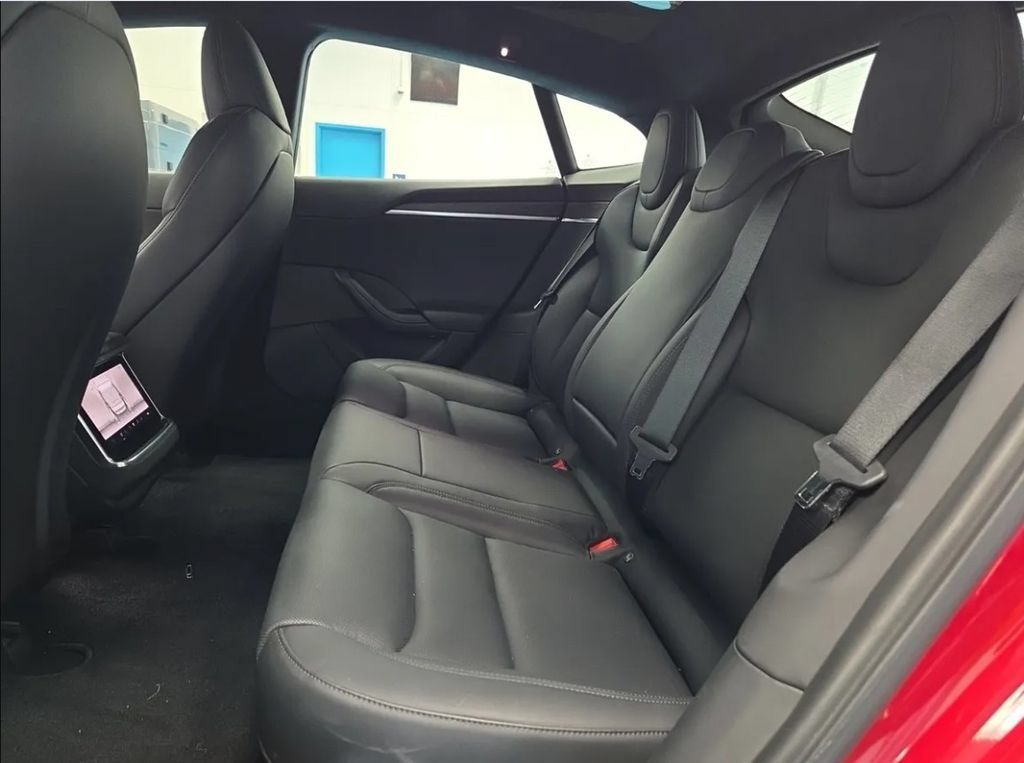 Used 2022 Tesla Model S AWD/4WD image 6
