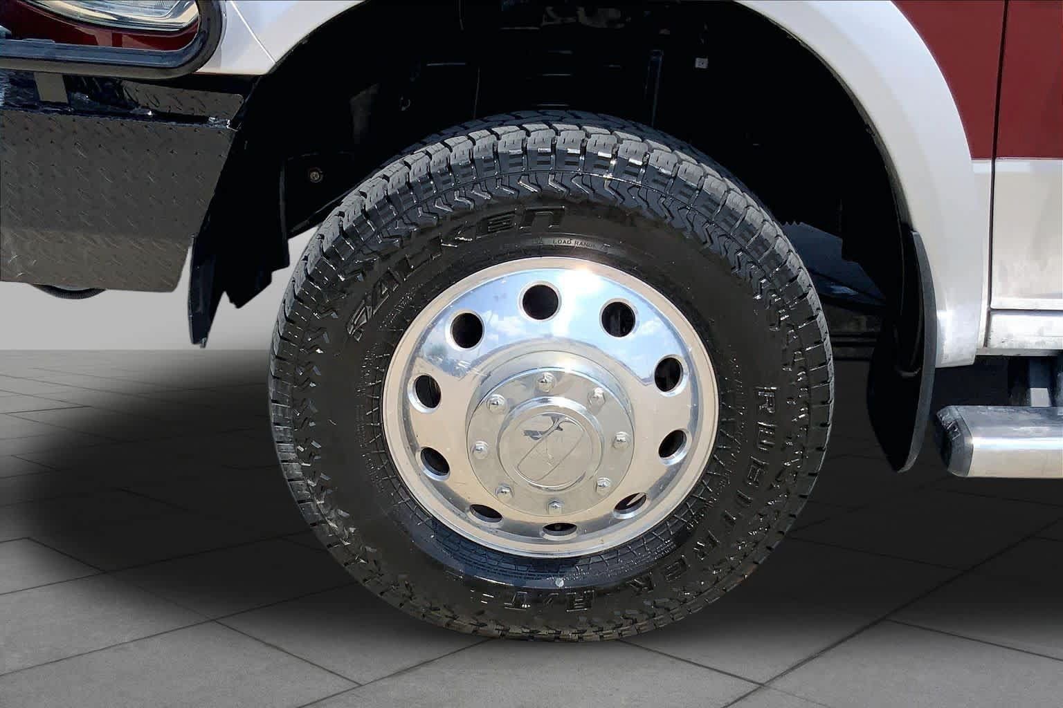 Used 2016 RAM 3500 Laramie w/ Cold Weather Group AWD/4WD image 10