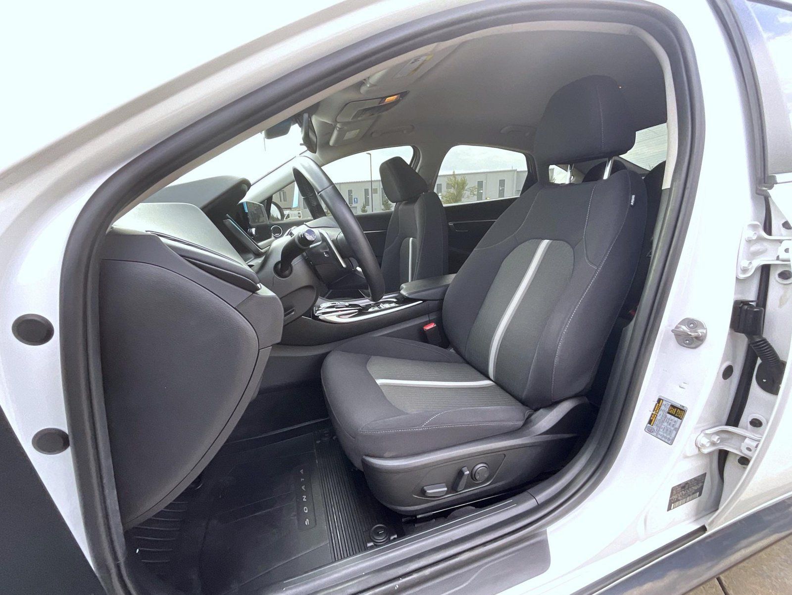 Used 2023 Hyundai Sonata SEL FWD image 11