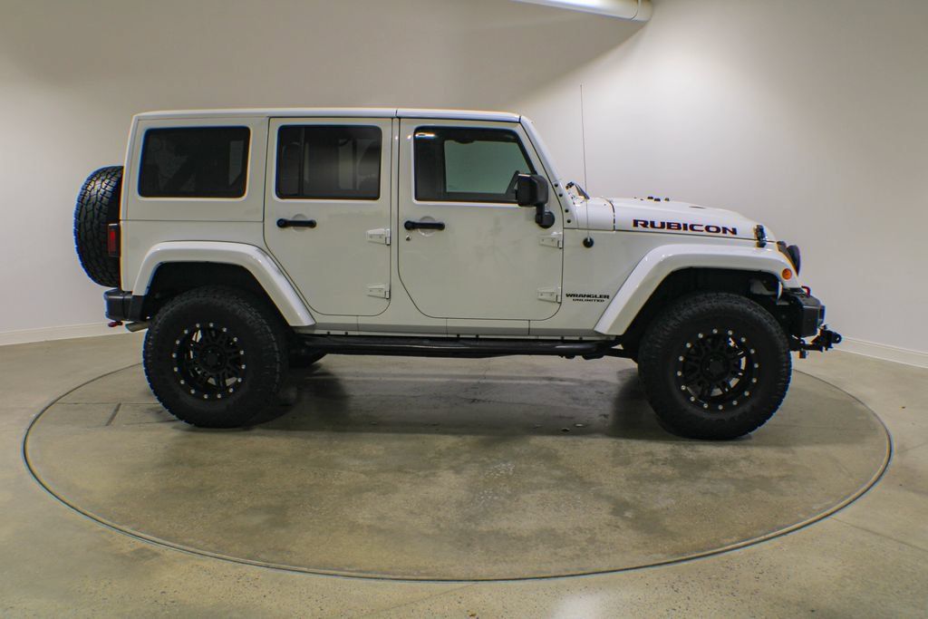 Used 2017 Jeep Wrangler Unlimited Rubicon AWD/4WD image 7