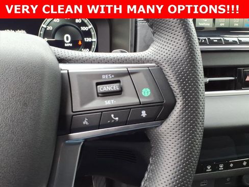 Used 2025 Mitsubishi Outlander SE image 19