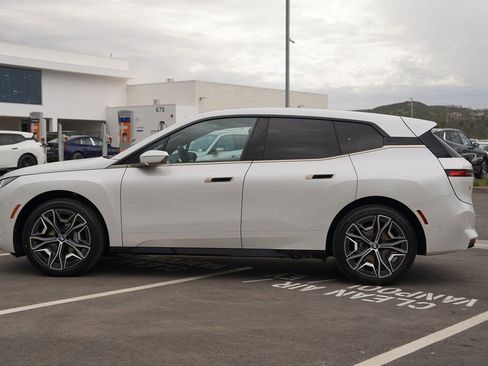 New 2026 BMW iX xDrive60 image 6