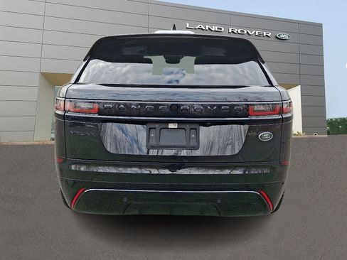 Used 2023 Land Rover Range Rover Velar R-Dynamic S image 7